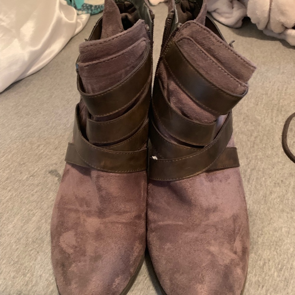 Heeled Booties - Picture 2 of 3